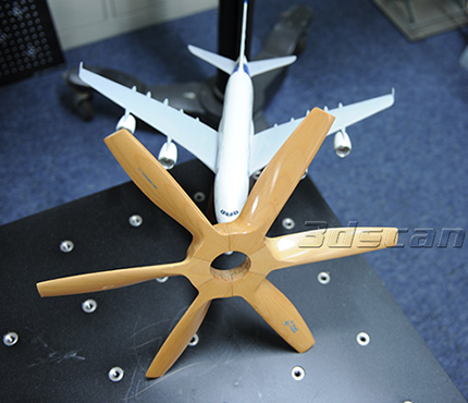 飞机螺旋桨模型三维扫描