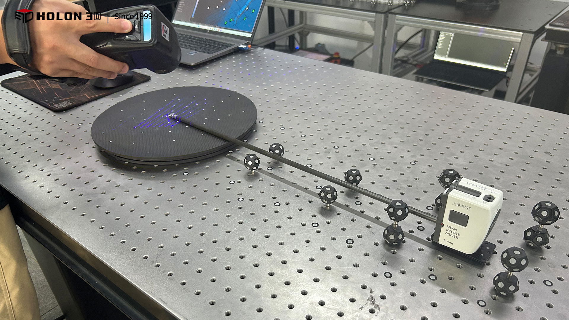 医疗手术机器人手臂夹子的三维扫描